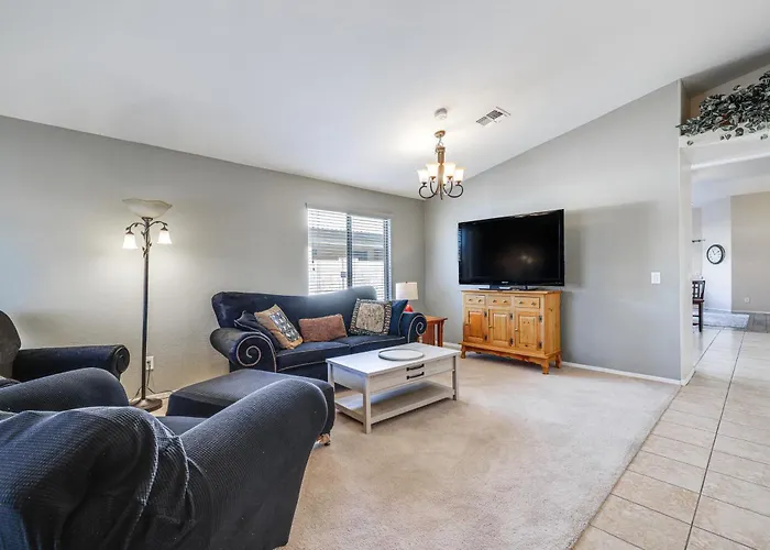 Swim, Golf, Unwind! W/ Patio Holiday home *