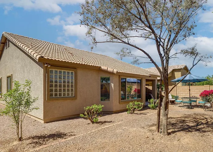 Holiday home Swim, Golf, Unwind! W/ Patio *