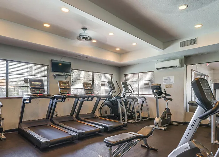 Swim, Golf, Unwind! W/ Patio
