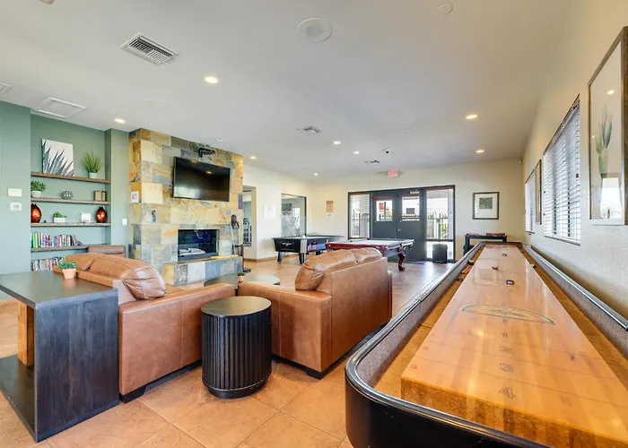 Swim, Golf, Unwind! W/ Patio Holiday home
